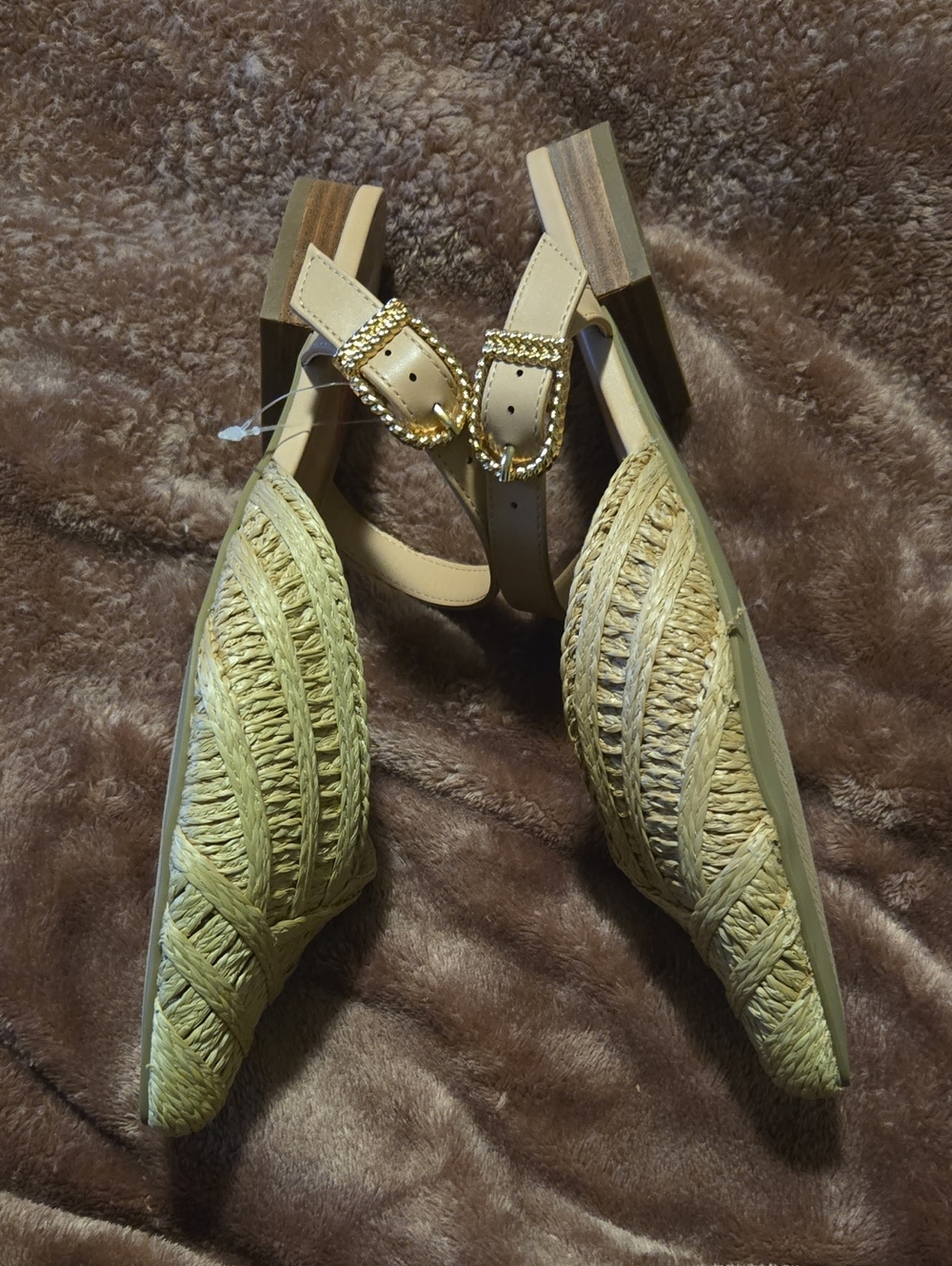 Dolce Vita Women's Cream Braided Pointed-Toe Mules with Ankle Strap - Picture 4 of 6